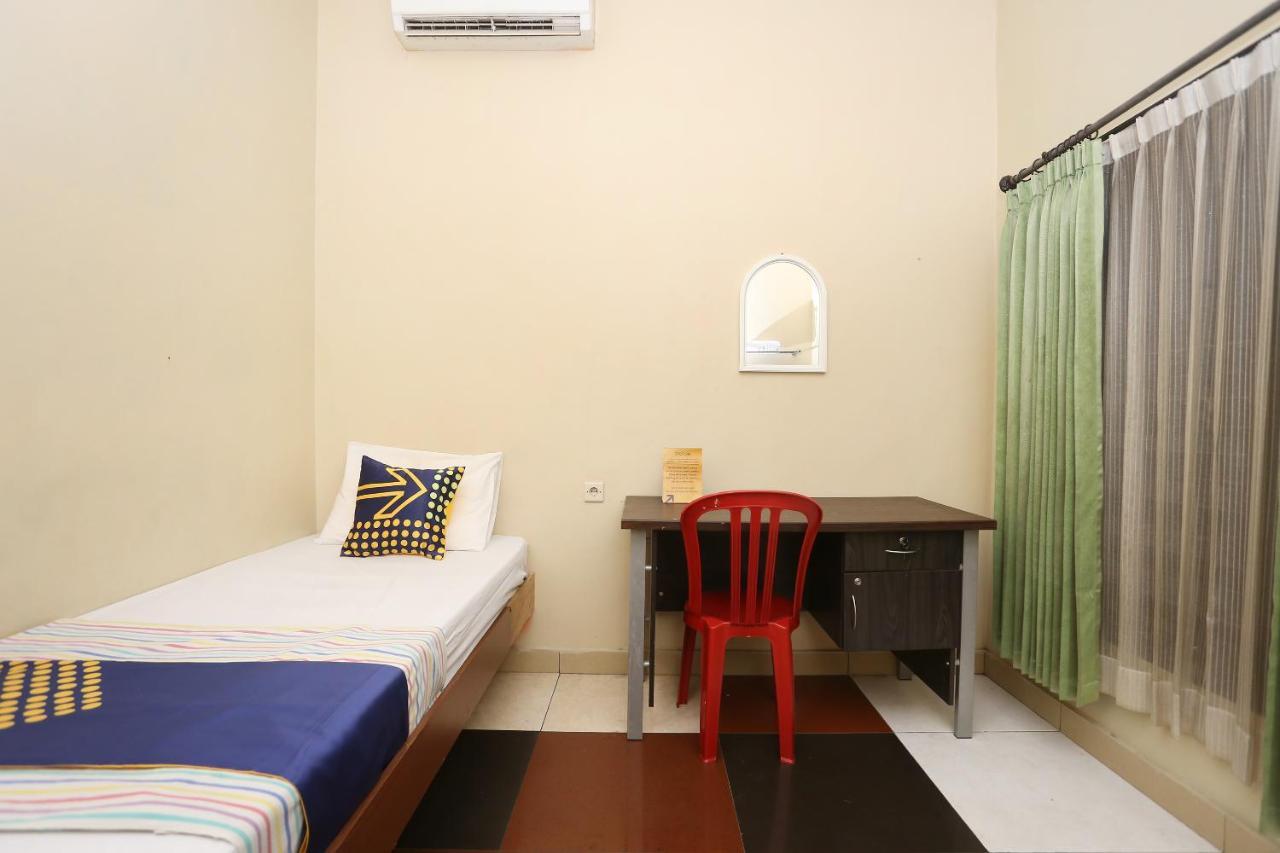 Spot On 2358 Aster Homestay Melati Exterior foto