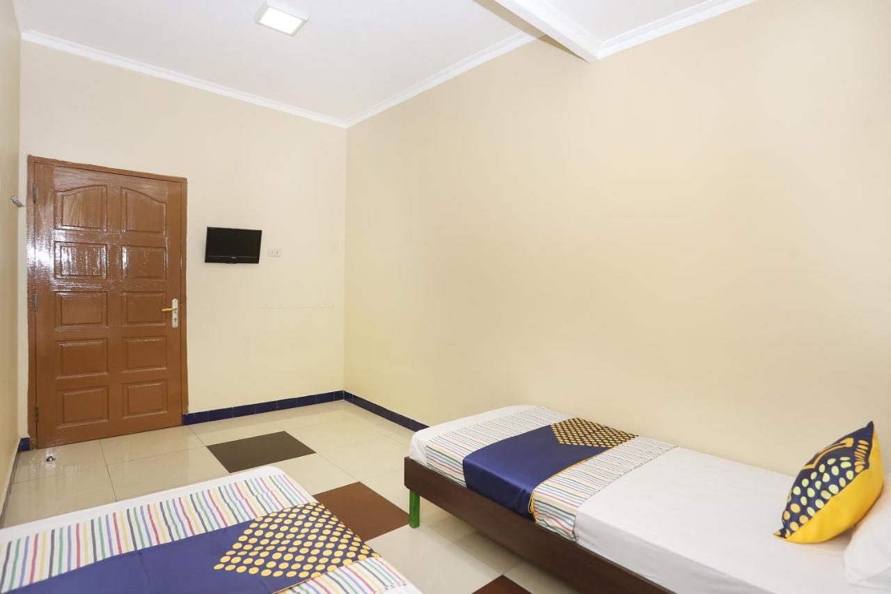 Spot On 2358 Aster Homestay Melati Exterior foto