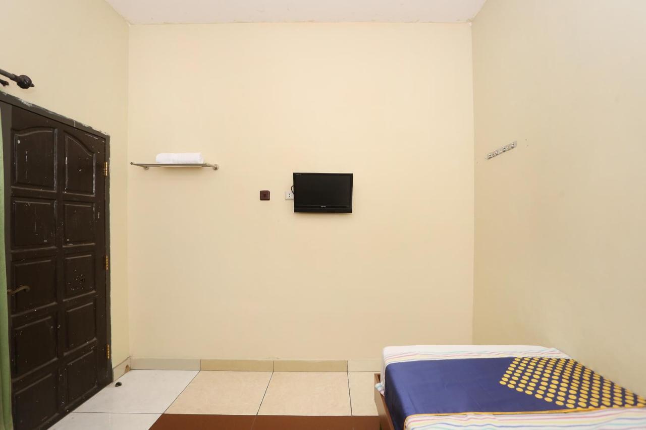 Spot On 2358 Aster Homestay Melati Exterior foto